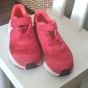 Nike Youth Sneaker Size 1Y